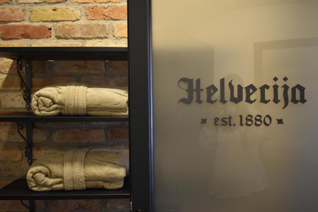 Helvecija 1880 호텔 브르사츠 외부 사진